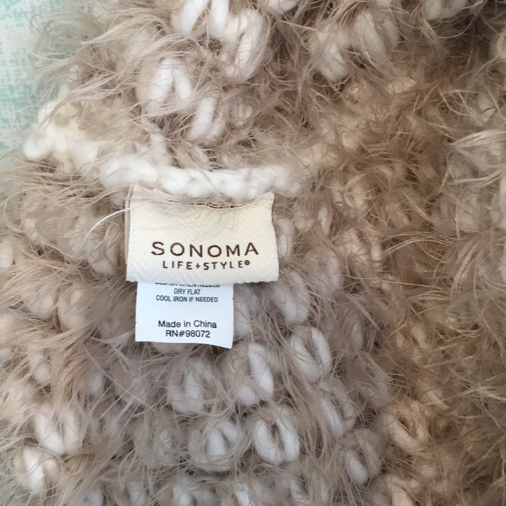 Scarf - Picture 3 of 3